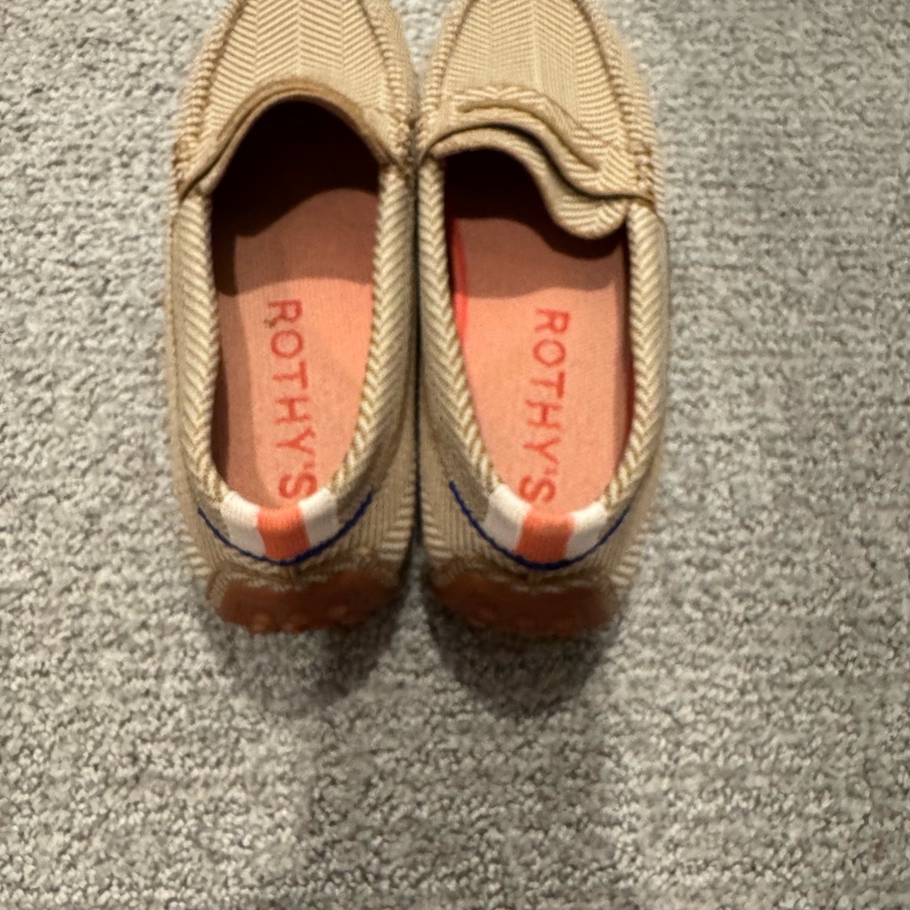 Rothy's Tan Chevron Penny Loafers with Coral Insoles - Picture 4 of 5